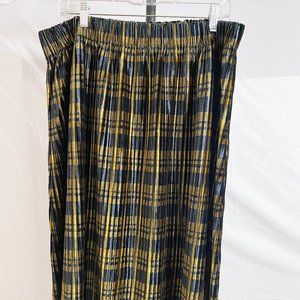 Madewell Pleated Velvet Midi Skirt in Plaid